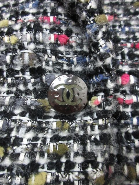 CHANEL 10A Mix Tweed CC Metal Button Jacket Size 34 - Good Condition