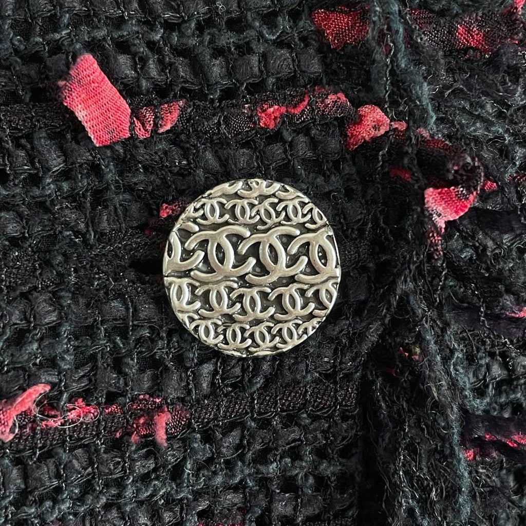CHANEL 04P Tweed Fringe Jacket Black Red Size 38 - Good Condition