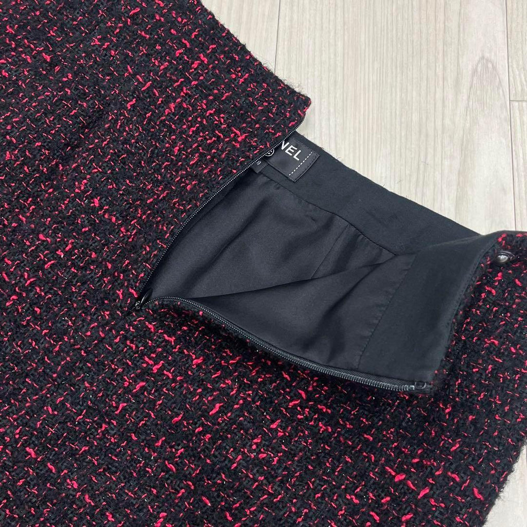 CHANEL Coco Button Paneled Tweed Collarless Jacket & Skirt Setup Size 38