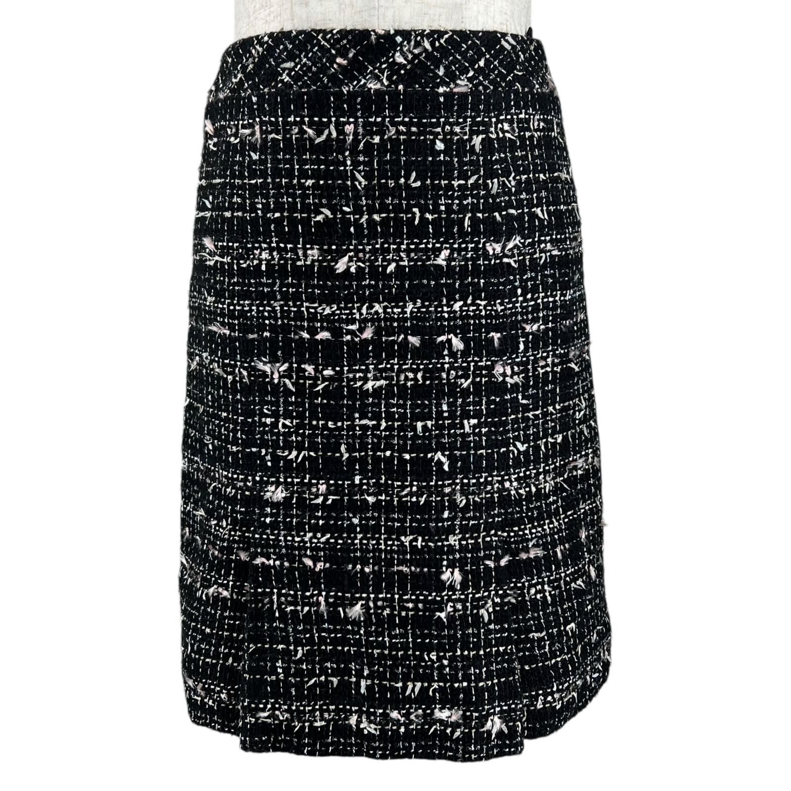 CHANEL Vintage 05C Tweed Box Pleat Skirt CC Logo Black Size 34