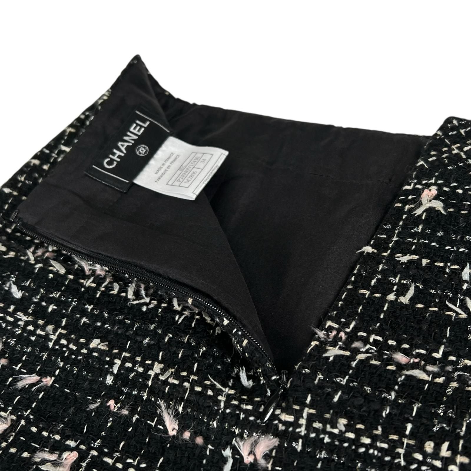 CHANEL Vintage 05C Tweed Box Pleat Skirt CC Logo Black Size 34