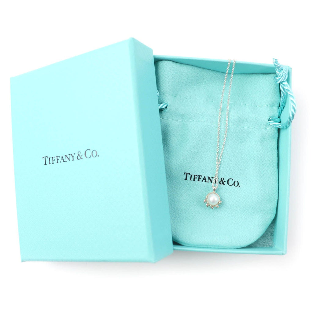 TIFFANY & Co. Paloma Picasso Olive Leaf Pendant Necklace AG925 Silver Pearl