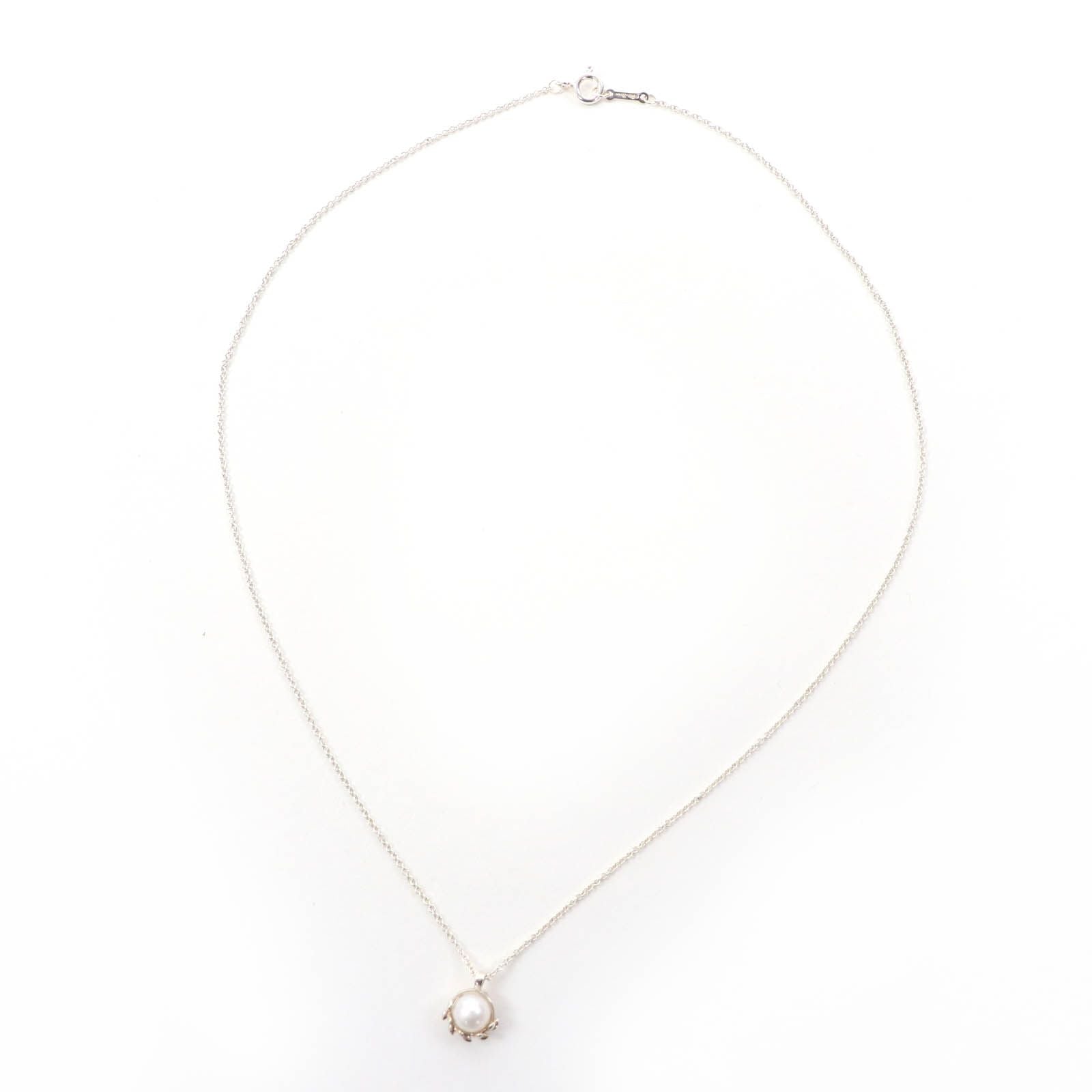 TIFFANY & Co. Paloma Picasso Olive Leaf Pendant Necklace AG925 Silver Pearl