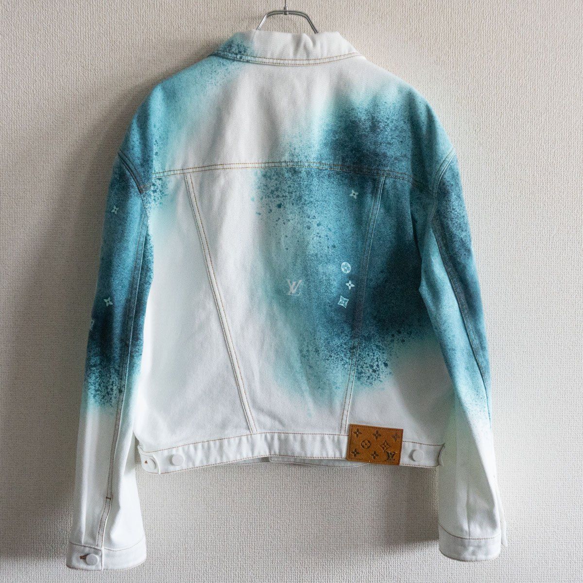 NWT LOUIS VUITTON 23SS Spray Monogram Denim Trucker Jacket Size 48