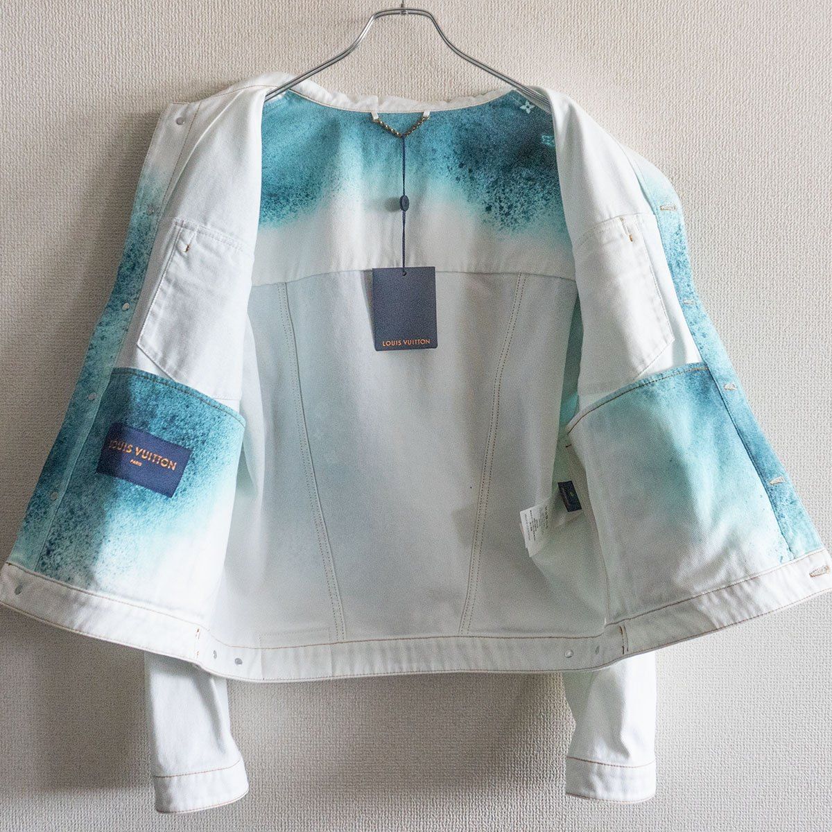 NWT LOUIS VUITTON 23SS Spray Monogram Denim Trucker Jacket Size 48