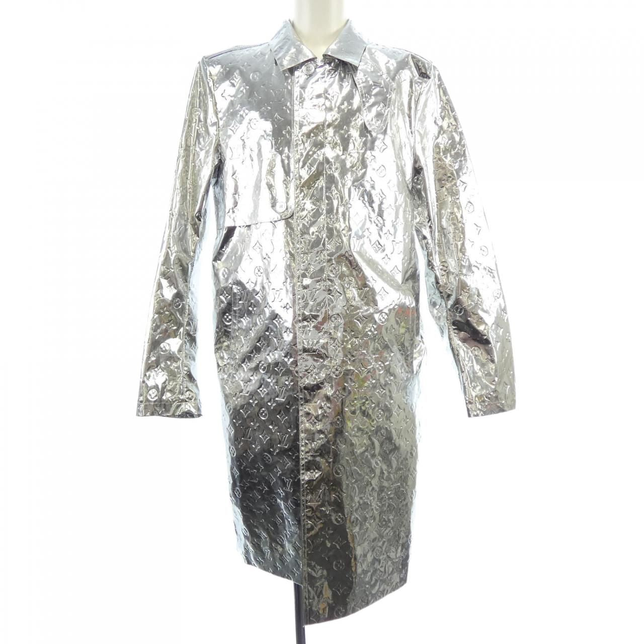 LOUIS VUITTON Monogram Mirror Raincoat HLC91EHF2