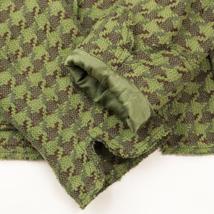 CHANEL 2008 Houndstooth Tweed Cropped Jacket Epaulettes Scissors CC Logo Size 36
