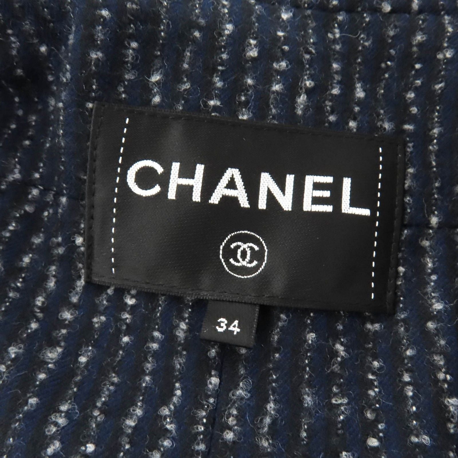 CHANEL 2021 Wool Blend Tweed Coat CC Buttons Navy Runway Piece Size 34 Made in France