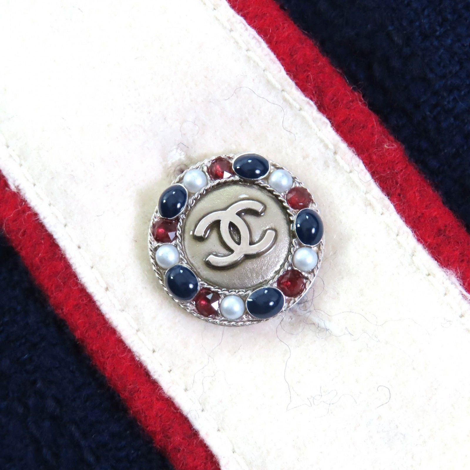 CHANEL Wool Tweed Short Cropped Half-Sleeve Jacket CC Buttons Silk Lining Navy Ivory Red Size 40