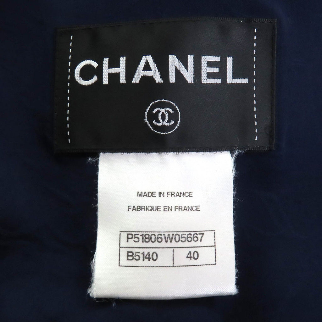 CHANEL Wool Tweed Short Cropped Half-Sleeve Jacket CC Buttons Silk Lining Navy Ivory Red Size 40