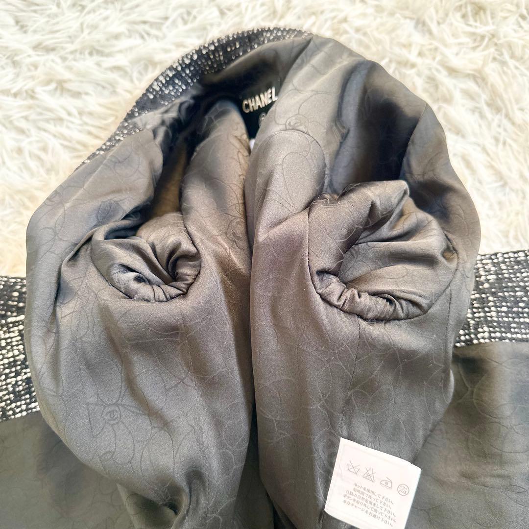 CHANEL Stand Collar / No Collar 2way Tweed Jacket Size 36