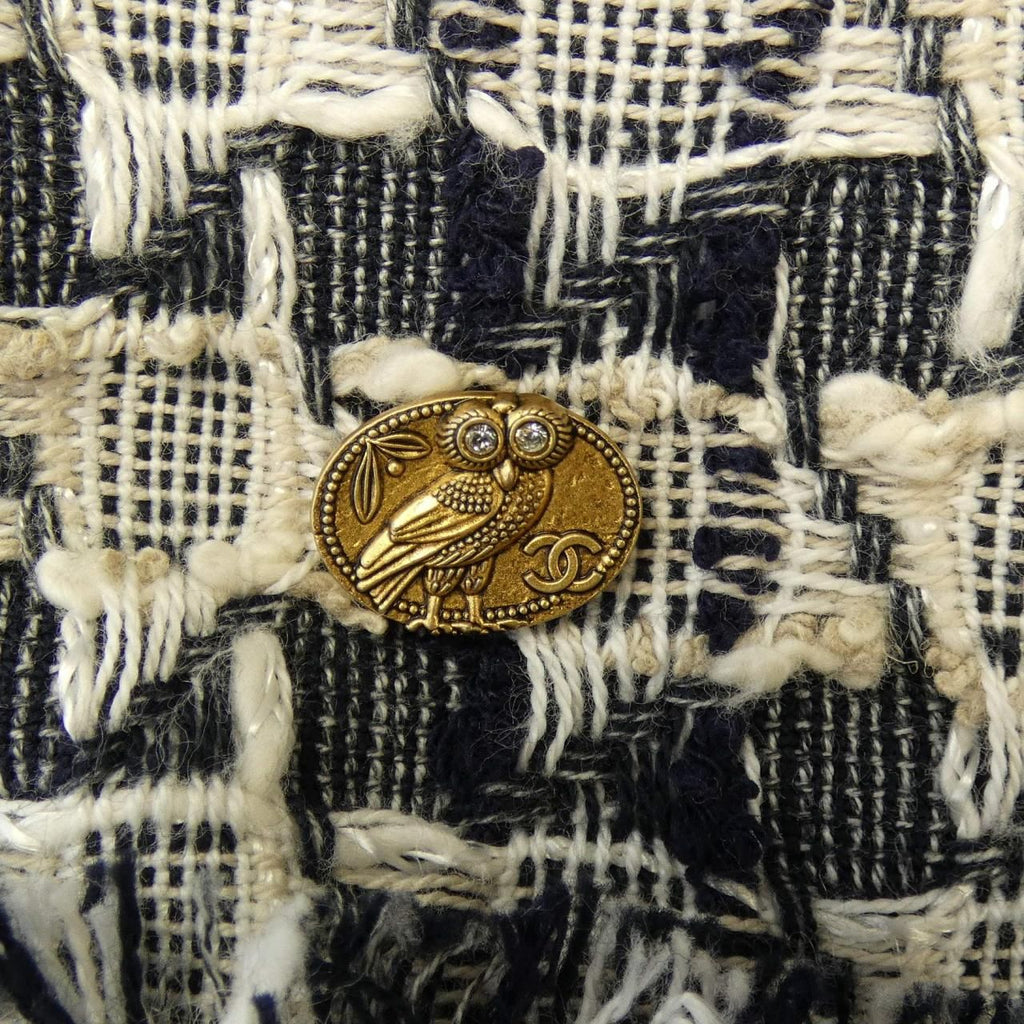 CHANEL Coat P58049V43827 Size 40