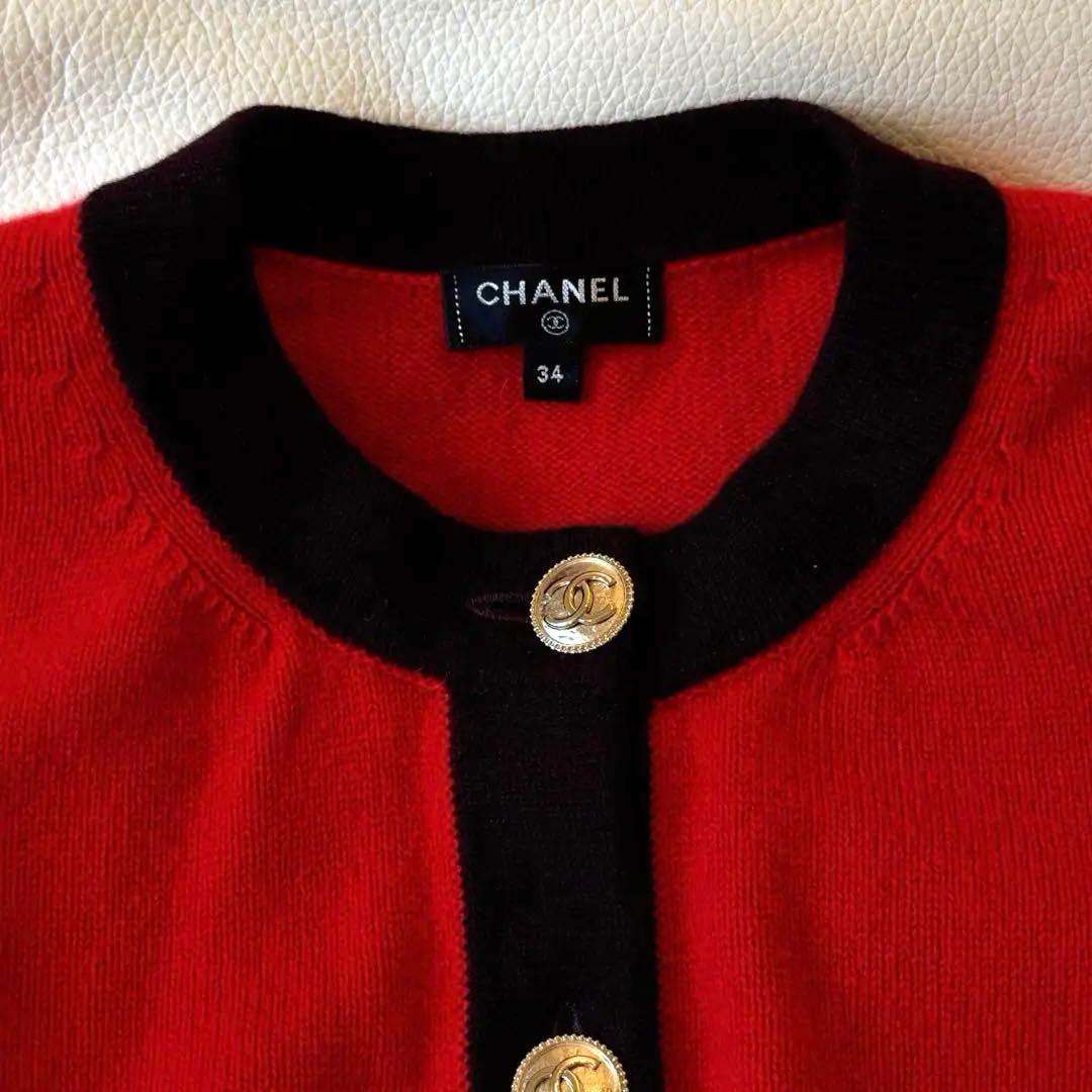 CHANEL 100% Cashmere Bicolour Knit Cardigan Red