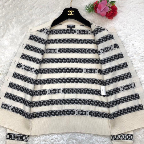 CHANEL 2.55 100% Cashmere Chain Coco Button Cardigan Size 36