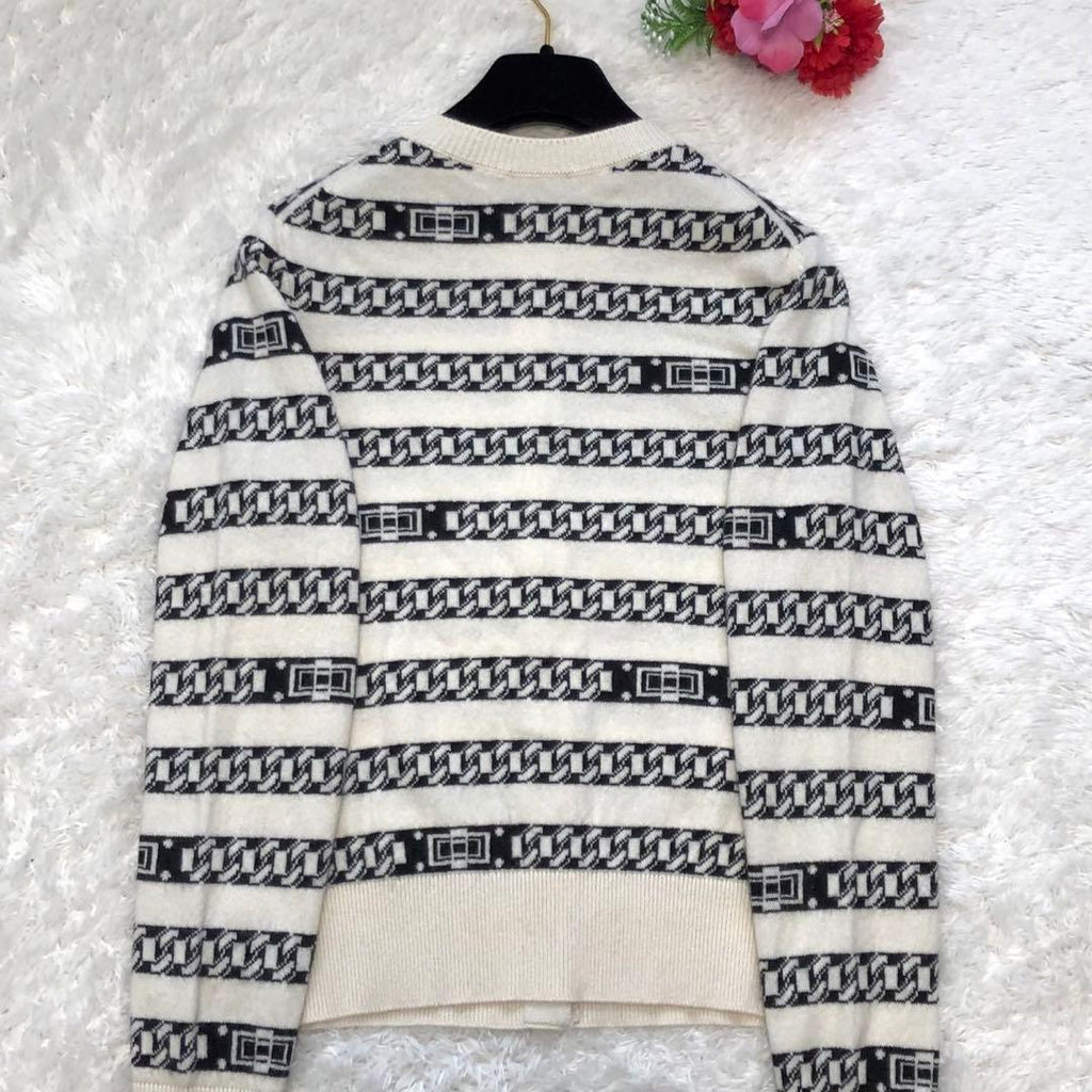 CHANEL 2.55 100% Cashmere Chain Coco Button Cardigan Size 36