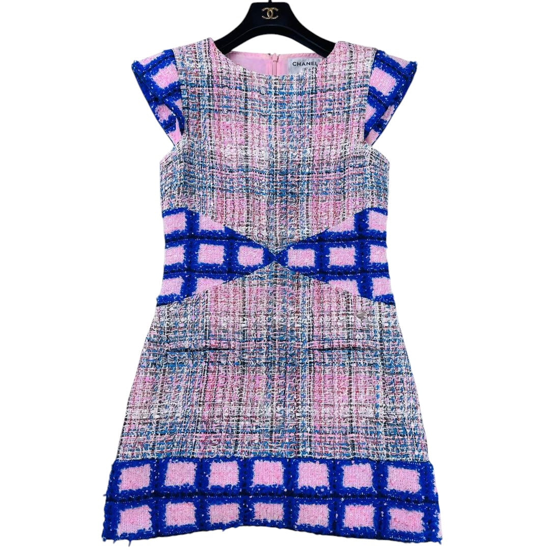 Chanel 2018 Tweed Dress CC Logo Hardware Size 38