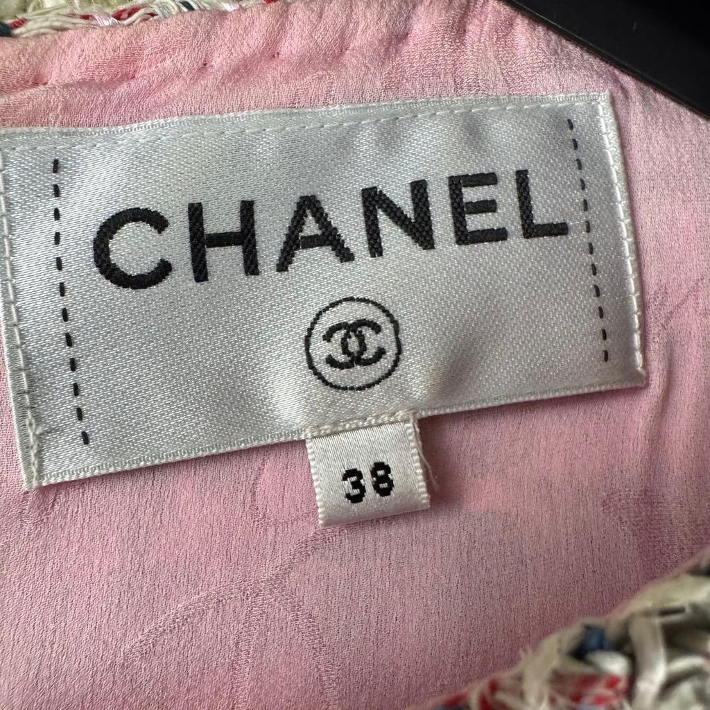 Chanel 2018 Tweed Dress CC Logo Hardware Size 38