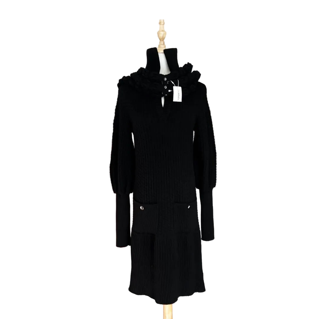 CHANEL Waffle Knit Long Dress with Necklace Size 34