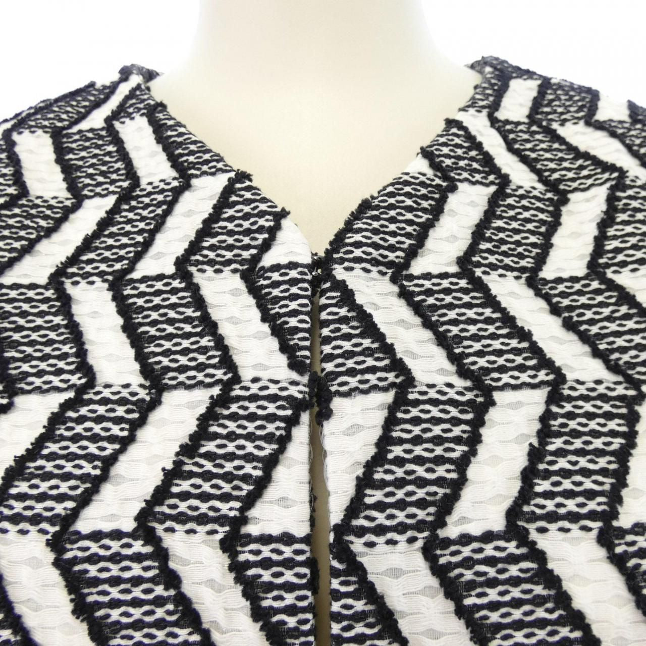 Chanel 16S No-Collar Jacket P53782V40314 Size 34