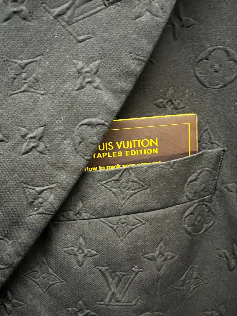 LOUIS VUITTON Double-Breasted Jacket
