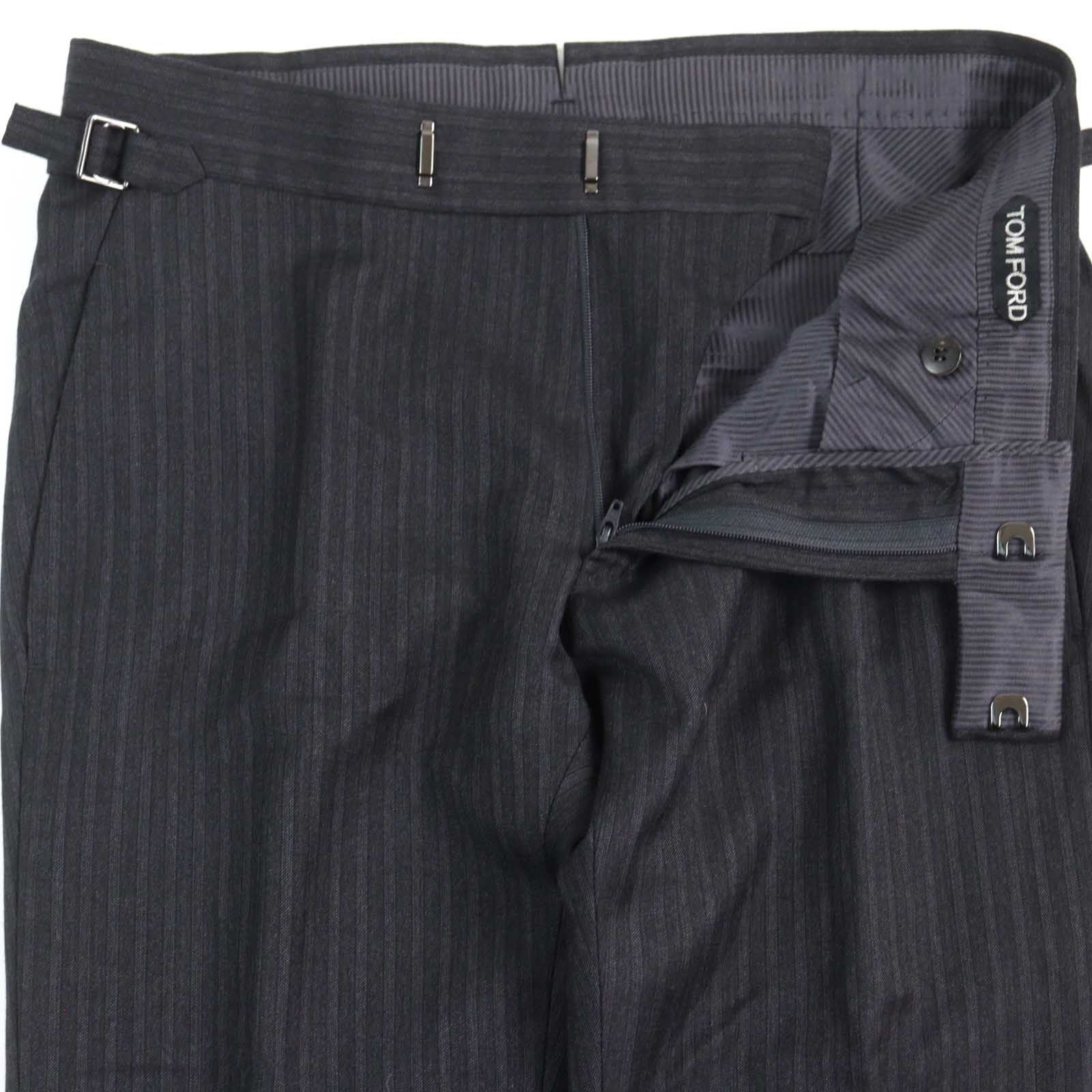 TOM FORD 24DL4W Windsor Stripe Peaked Lapel Single Suit Size 44