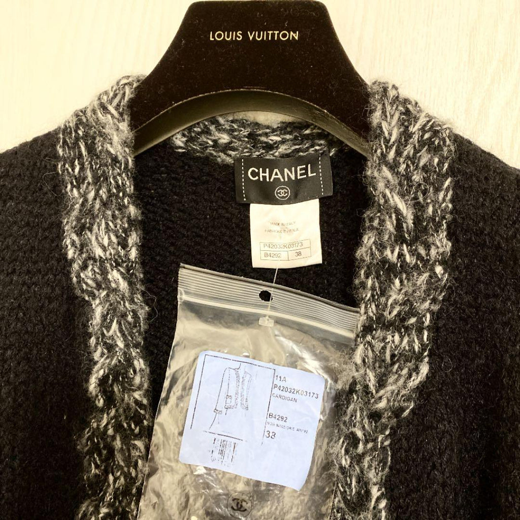 CHANEL Cardigan Size 38